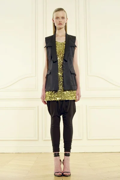 Look 19